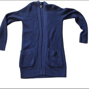 Charlotte Russe size small cardigan 2 pockets
